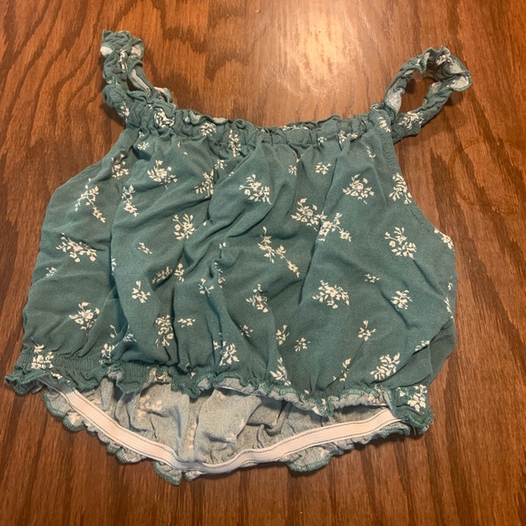 L.A. Hearts <3 Green Floral Crop Top 🌿 - Picture 2 of 3